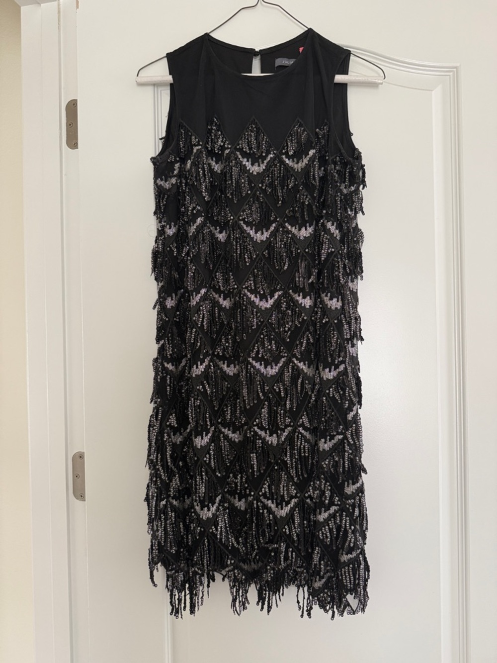 Julia Jordan Black sleeveless sequin-fringe sheath dress size 2